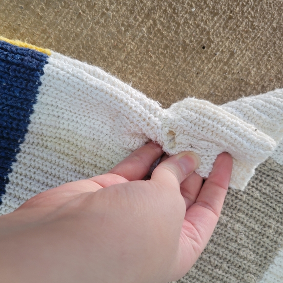 Liz Claiborne 80s Sweater Top. Colorblock size Large - Picture 3 of 5